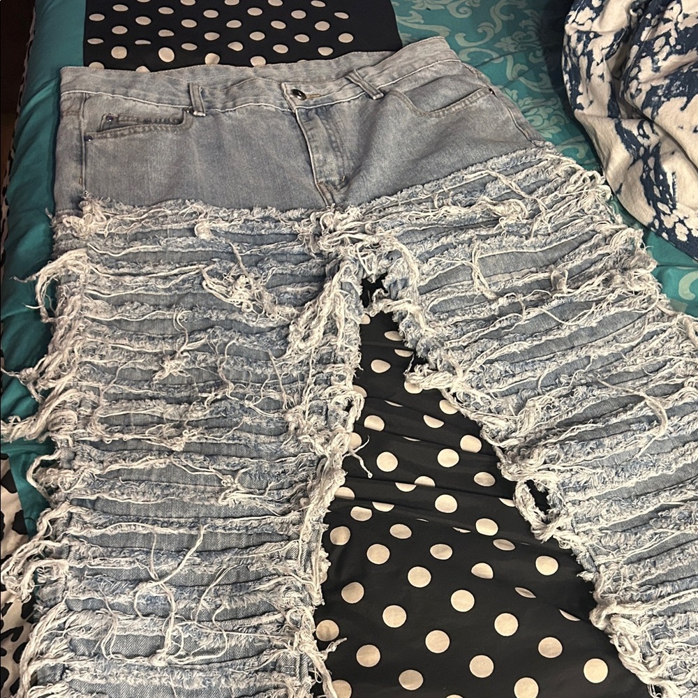 Distressed Light Blue Jeans skinny